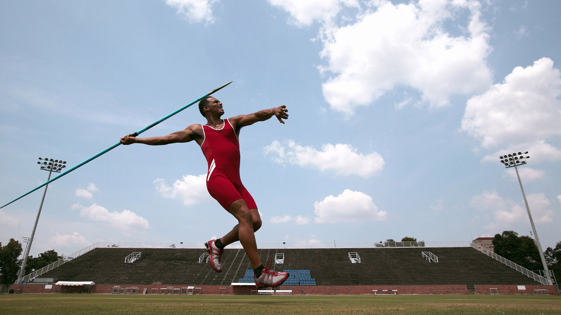 体育明星携手慈善机构 助力贫困地区青少年体育发展